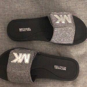 Michael kors slides